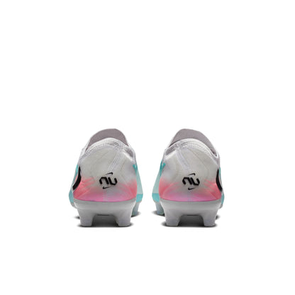 Nike United Phantom 6 Low Elite Firm-Ground Soccer Cleats
