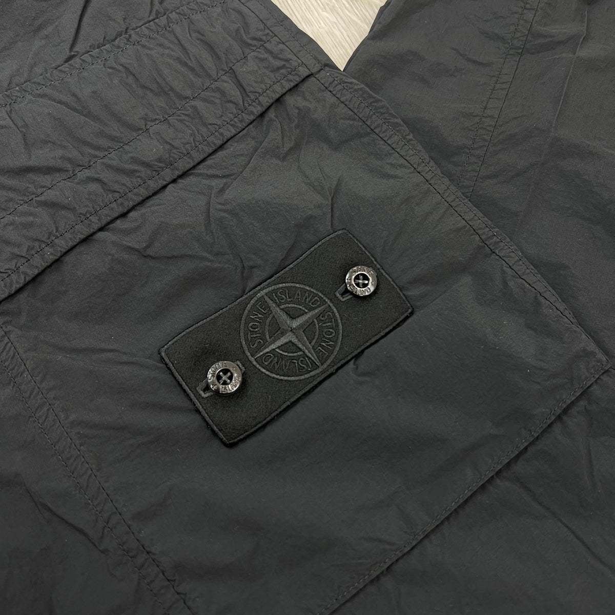 Stone Island Ghost SMERIGLIATO Cargo Trousers - Black